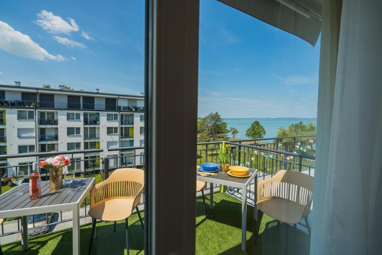 MF Adriana Panorama Apartment Siofok Bagian luar foto