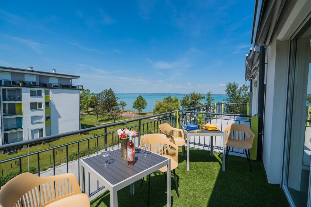 MF Adriana Panorama Apartment Siofok Bagian luar foto