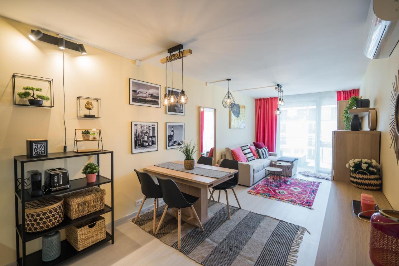 MF Adriana Panorama Apartment Siofok Bagian luar foto
