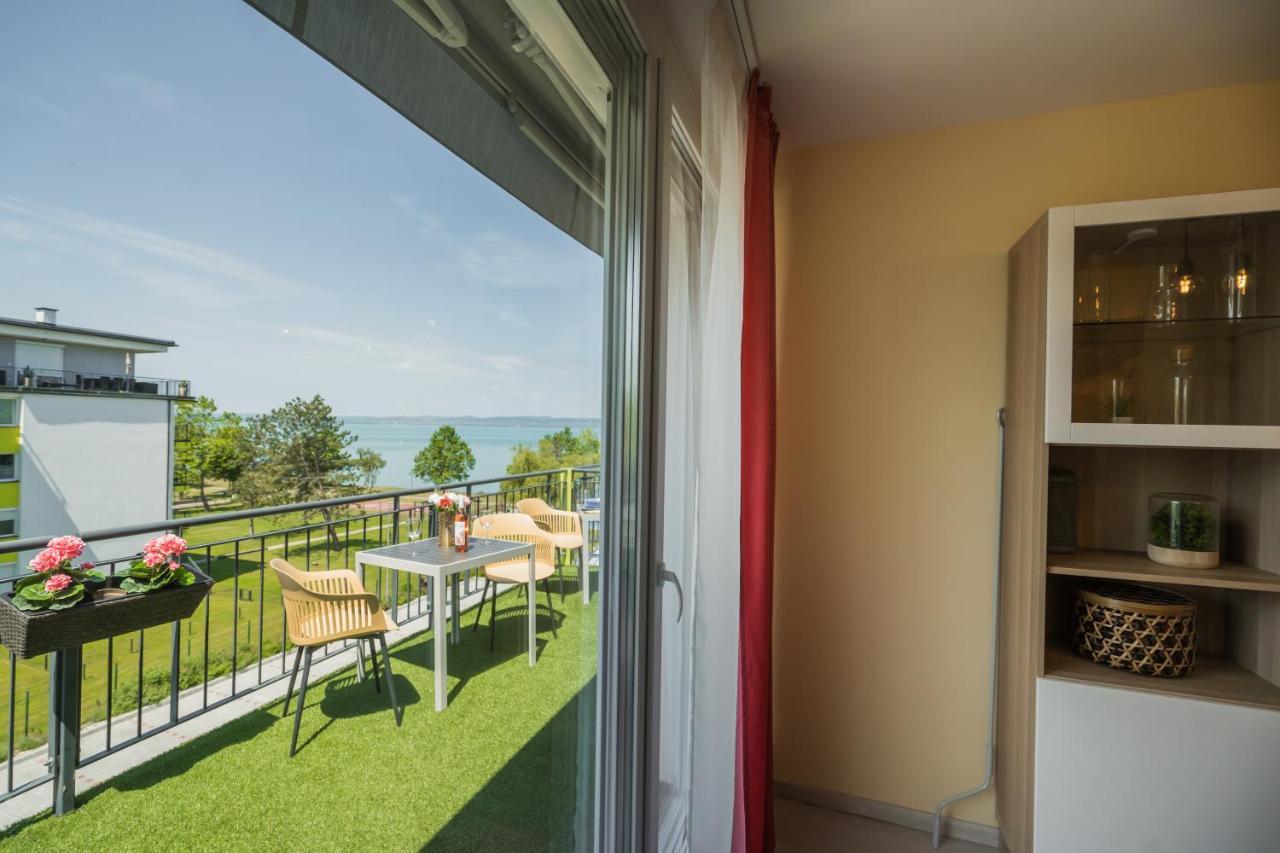 MF Adriana Panorama Apartment Siofok Bagian luar foto
